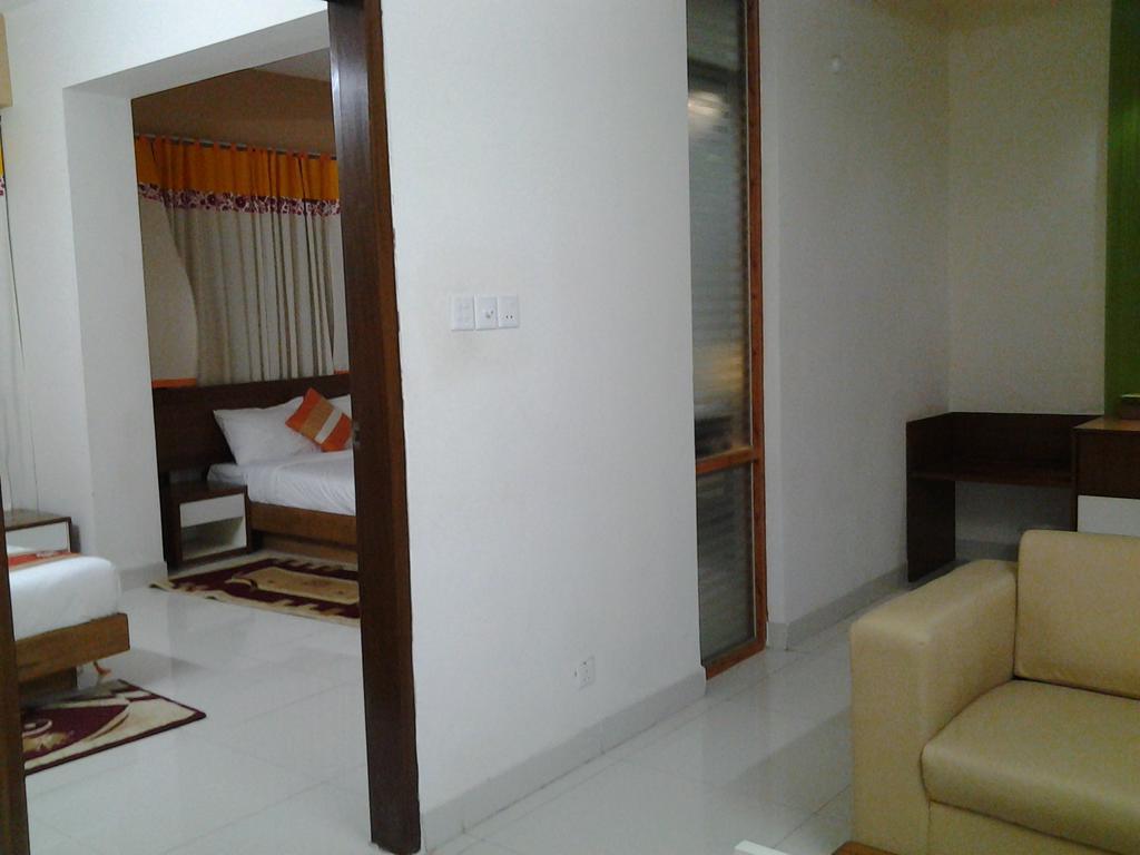 Naas Serviced Apartments Dhaka Zewnętrze zdjęcie